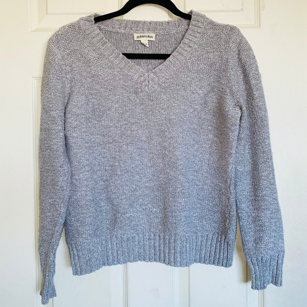 grey v neck sweater